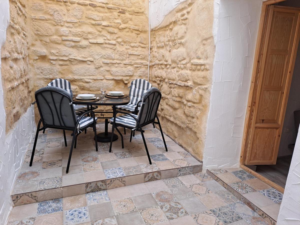Apartamento La Zarzamora-Patio Privado Apartment เฮเรซ เด ลาฟรอนเตรา ภายนอก รูปภาพ
